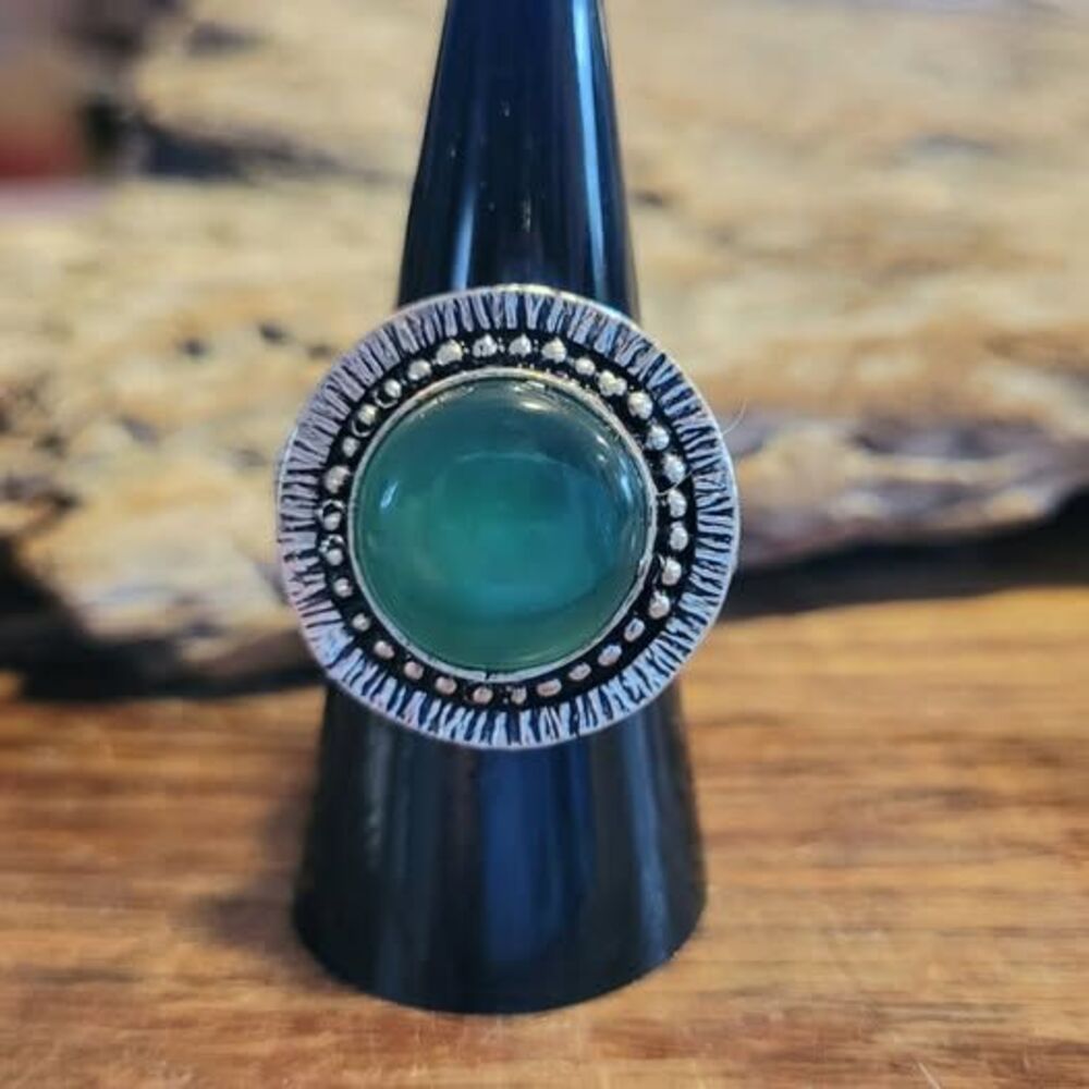 Green Onxy Ring - Size 8